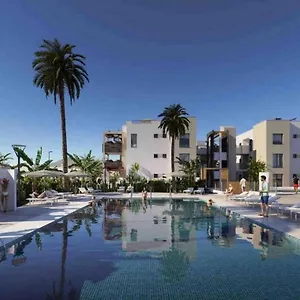 Green View Luxury Apartment: Beachfront Golf Retreat Apartment Caleta De Fuste